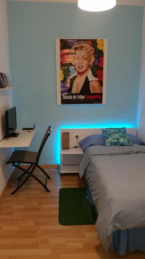 Habitacion Junto Torres Serranos 瓦伦西亚 外观 照片