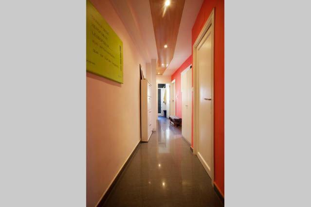 Habitacion Junto Torres Serranos 瓦伦西亚 外观 照片